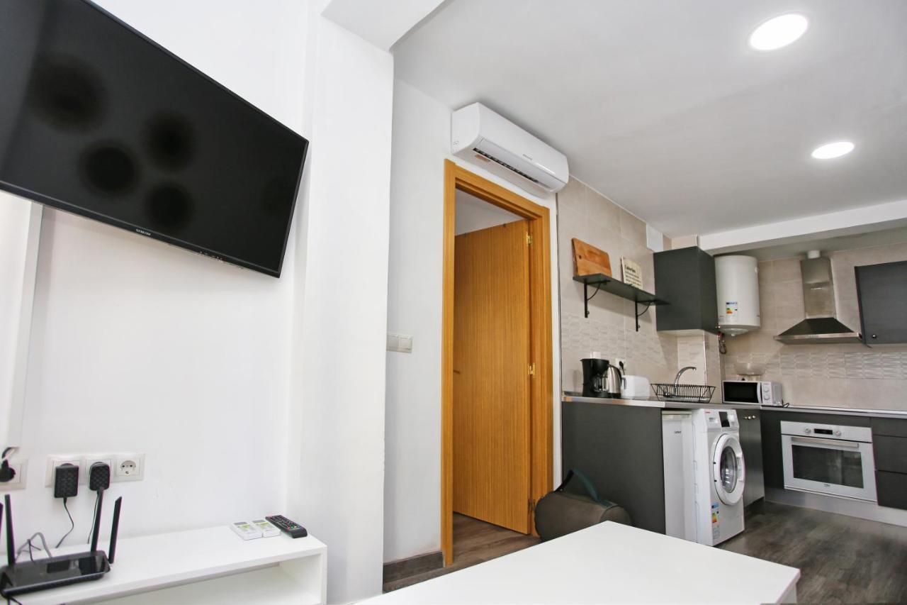 Apartamento En Calle Mendoza - Zona Huelin & 300 Mts De La Playa Apartment Malaga Exterior photo