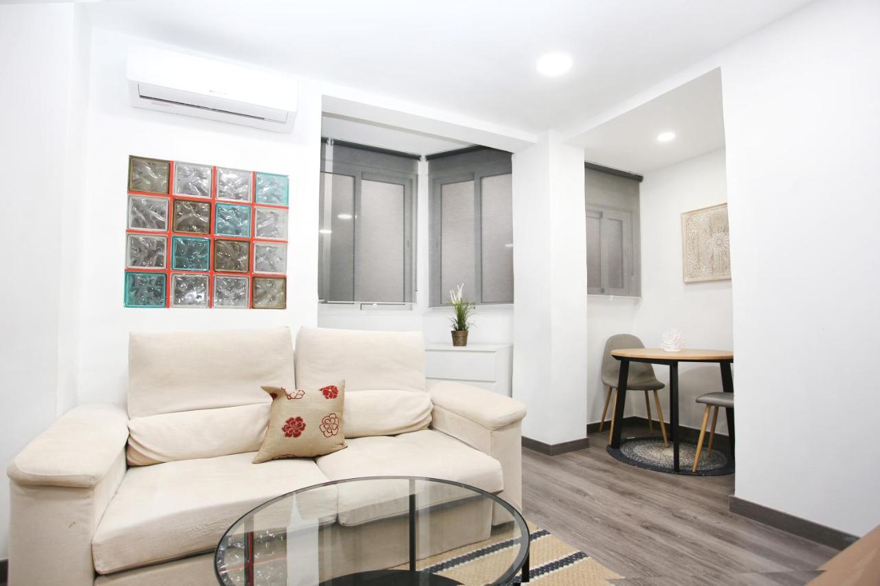 Apartamento En Calle Mendoza - Zona Huelin & 300 Mts De La Playa Apartment Malaga Exterior photo
